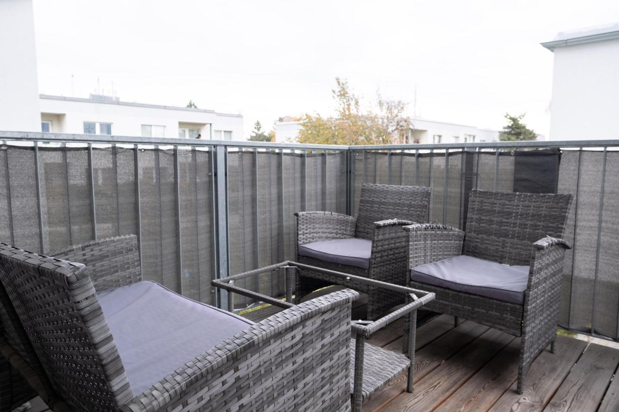 Modern Apartment W/ Cozy Balcony Near City Center Vienne Extérieur photo