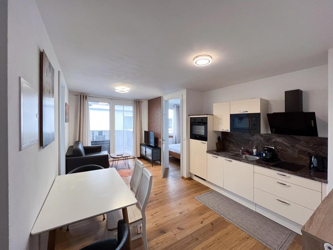 Modern Apartment W/ Cozy Balcony Near City Center Vienne Extérieur photo